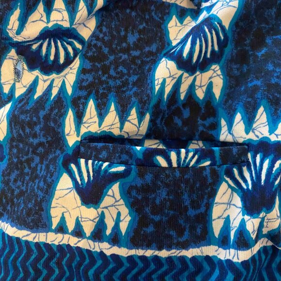 Vintage Polynesian Bazaar Blue White Seashell Hawaiian Shirt Size Medium - Picture 7 of 8